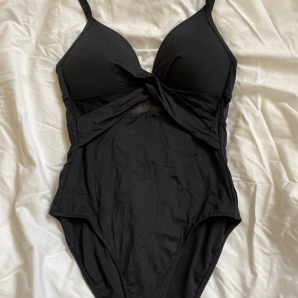 LIZ CLAIBORNE black one piece bathing suit, sz 8.